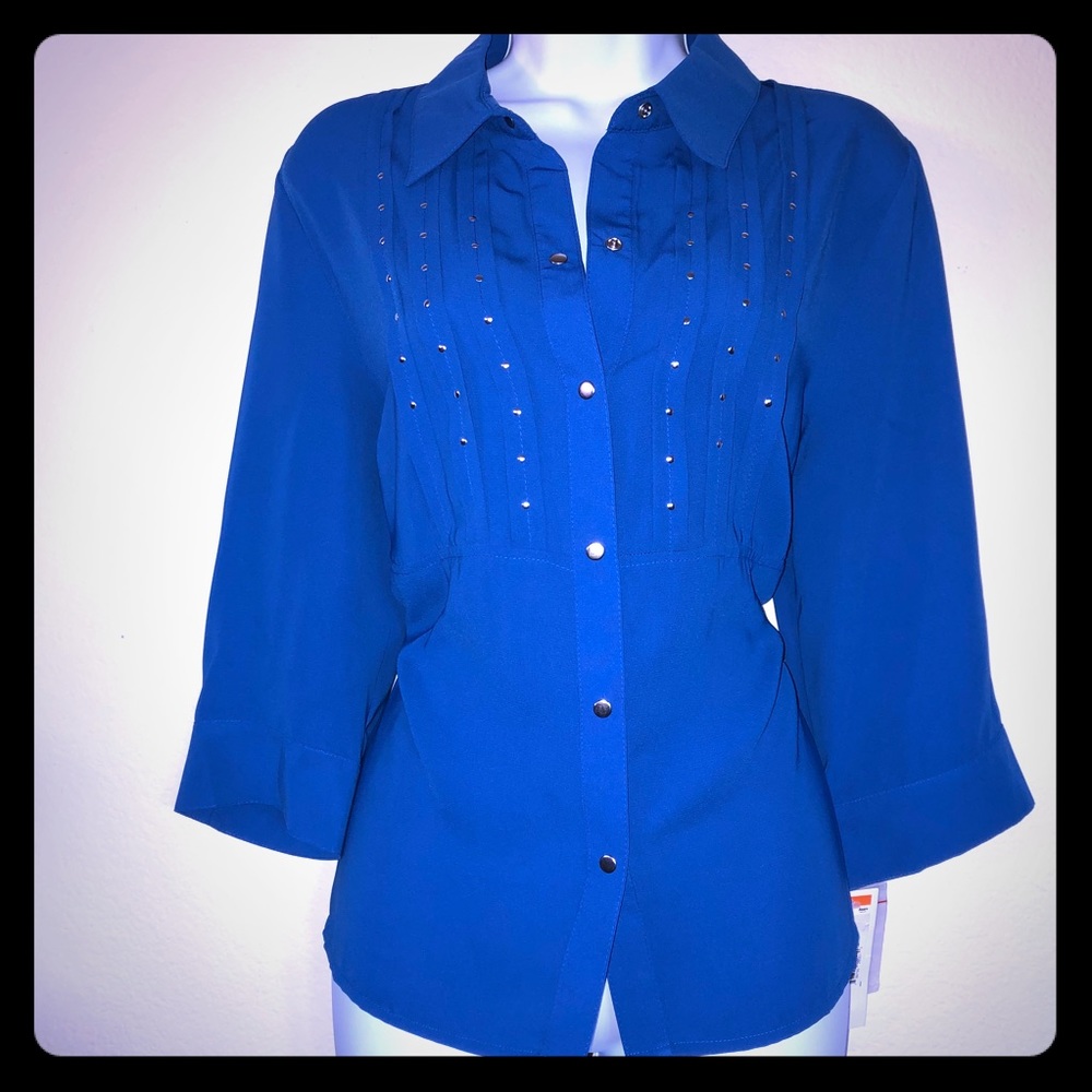 SoLD🚨Kathy Che Button-Down Top with Bling!